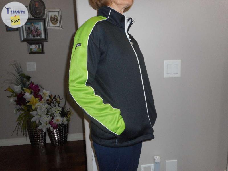 Photo of Women's Curling Jacket