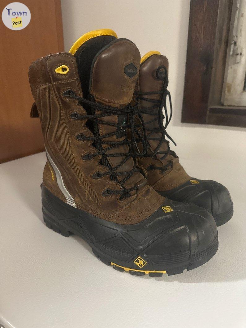 Photo of Terra Crossbow Winter Boots