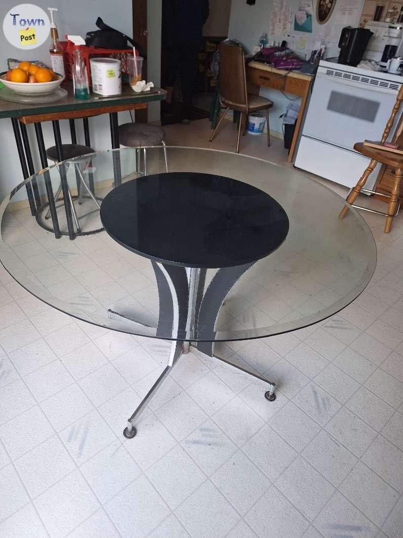 Photo of Glass table/Chair Set