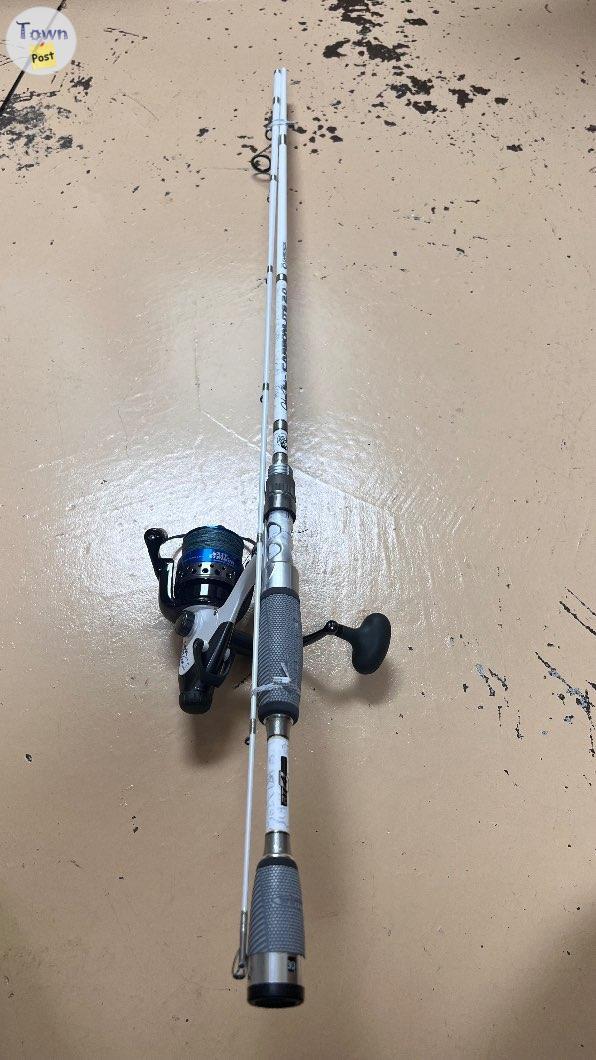 Photo of Johnny Morris 6’6” CarbonLite Casting Rod and Salt Striker Spinning Reel