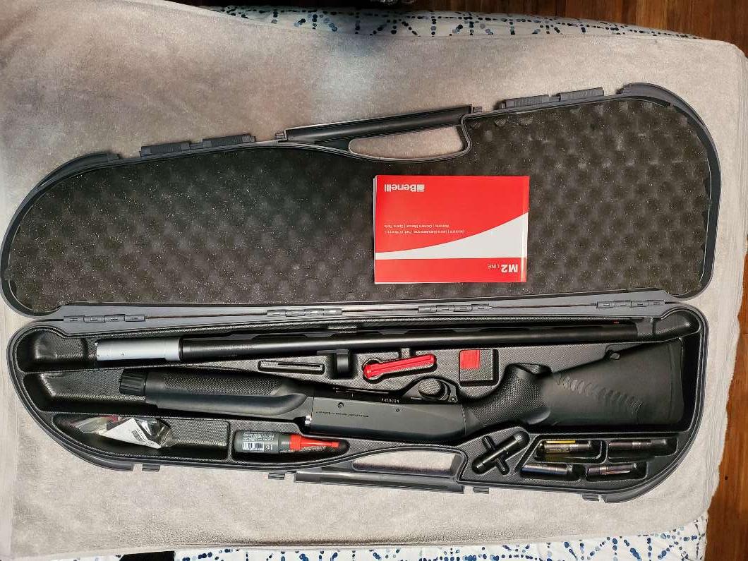 Photo of Benelli M2 Left handed 28" barrel 12 gauge kit with chokes and tools