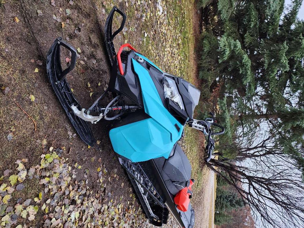 Photo of 2015 skidoo summit X 800R etec